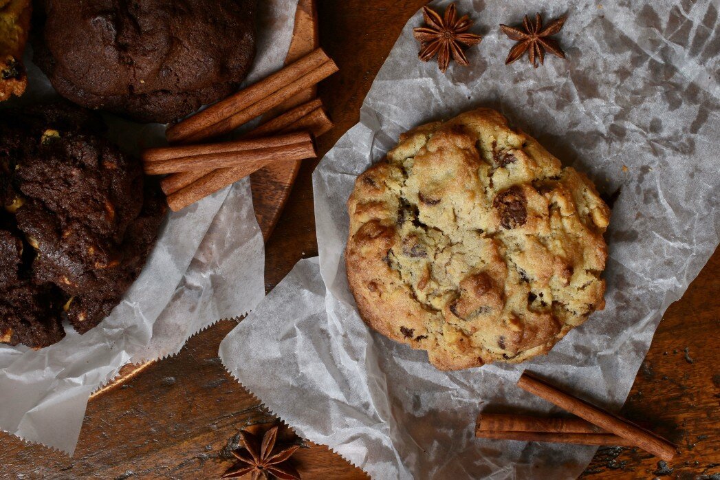 Cinnamon, Oats and Raisin New York Style Cookie